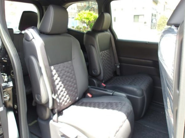 2025 Toyota Voxy hybrid