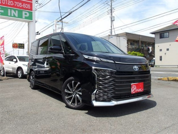 2025 Toyota Voxy hybrid