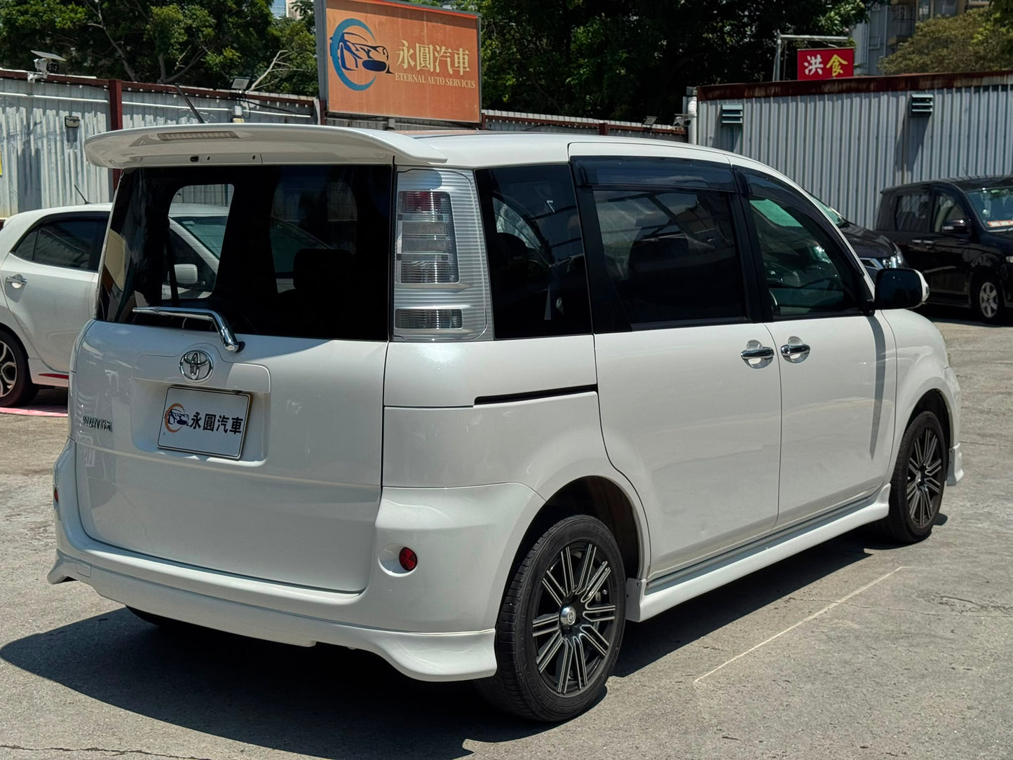 TOYOTA SIENTA 2011