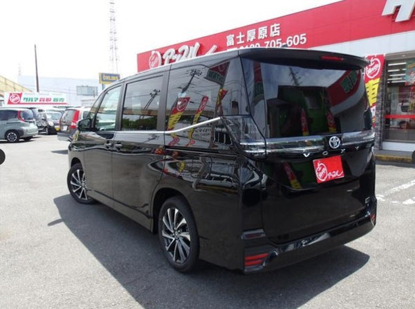 2025 Toyota Voxy hybrid