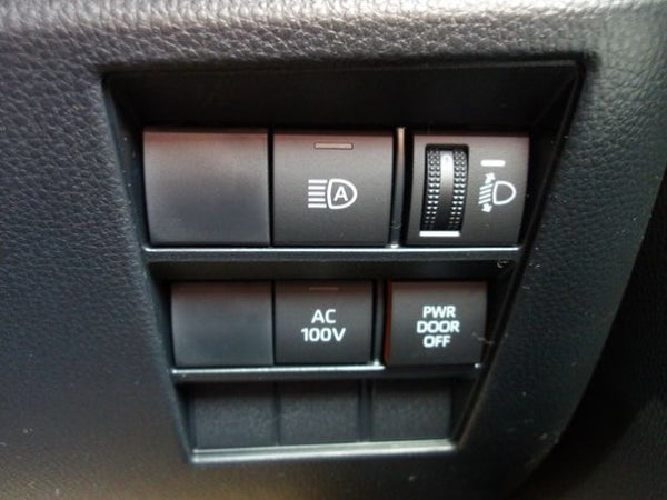 2025 Toyota Voxy hybrid