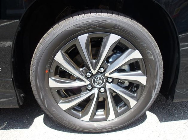 2025 Toyota Voxy hybrid