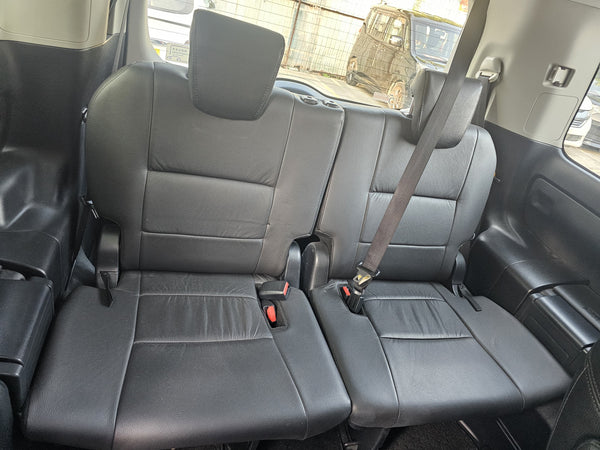 2014 Toyota Noah Deluxe