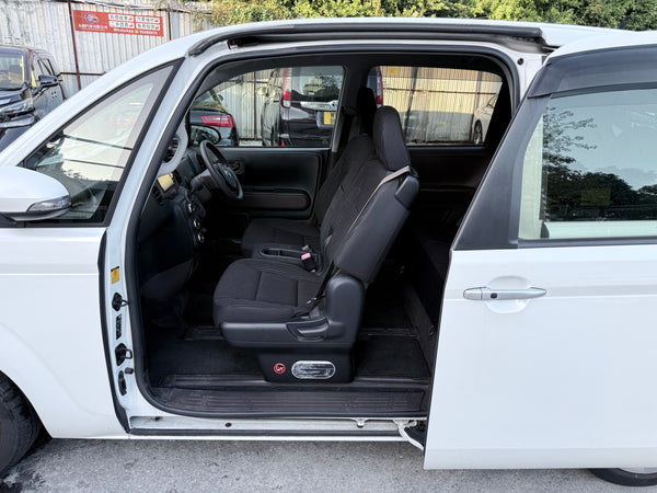 2015 Toyota Spade 1.5