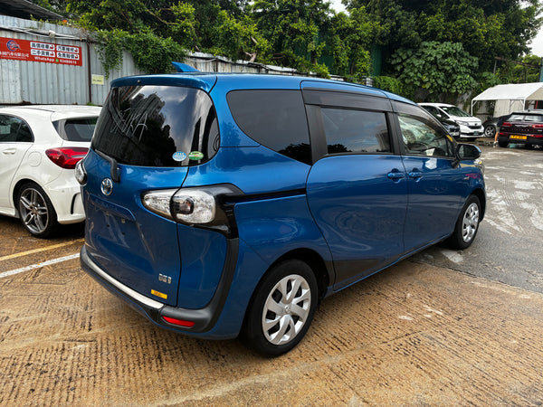 2016 Sienta hybrid