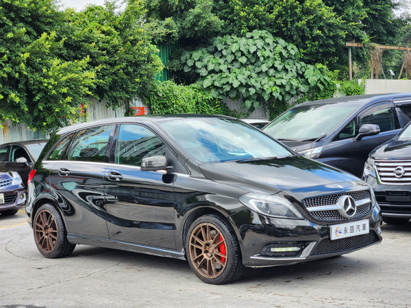 Benz B200 2014