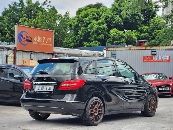 Benz B200 2014