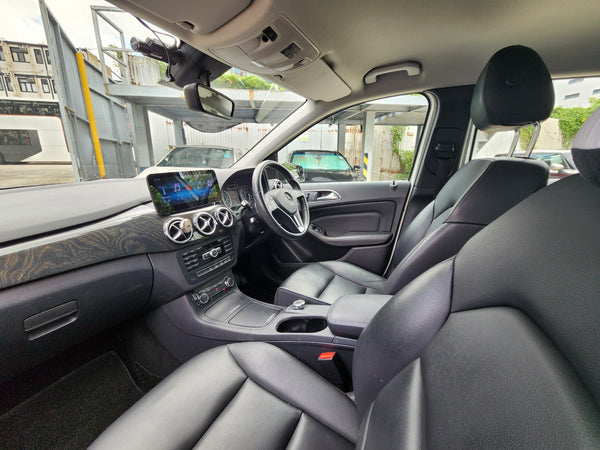 Benz B200 2014