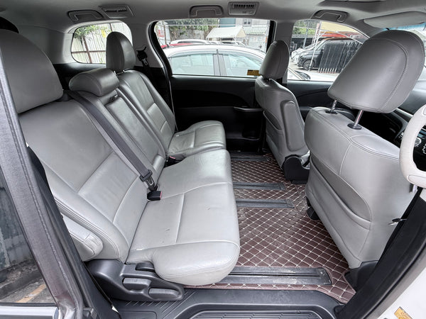 Toyota Previa 2014 white