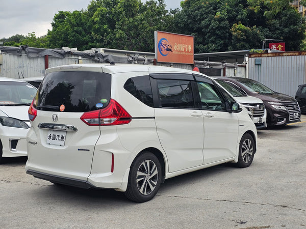 2016 Honda freed hybird GB7