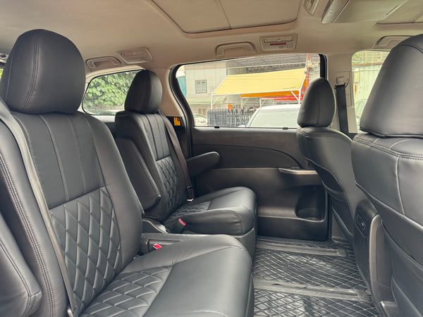 2012 Toyota Estima hybrid