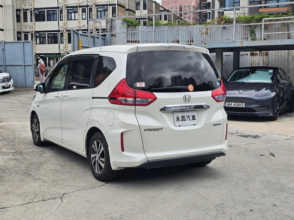 2016 Honda freed hybird GB7
