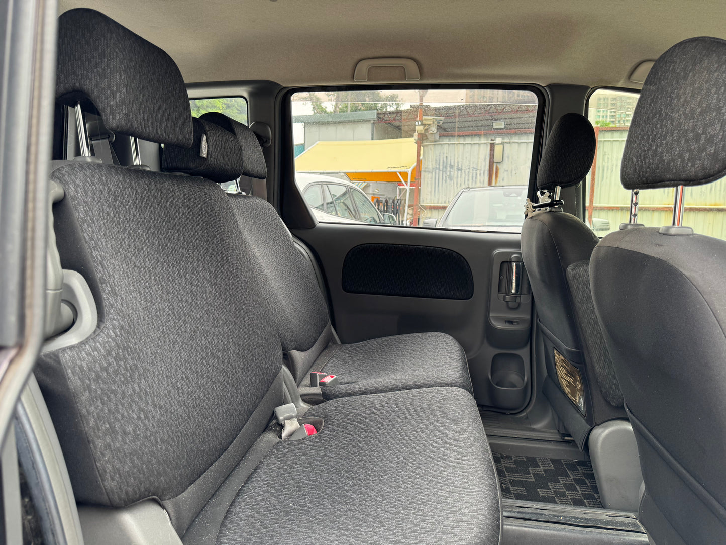 2012年 Toyota Sienta Dice