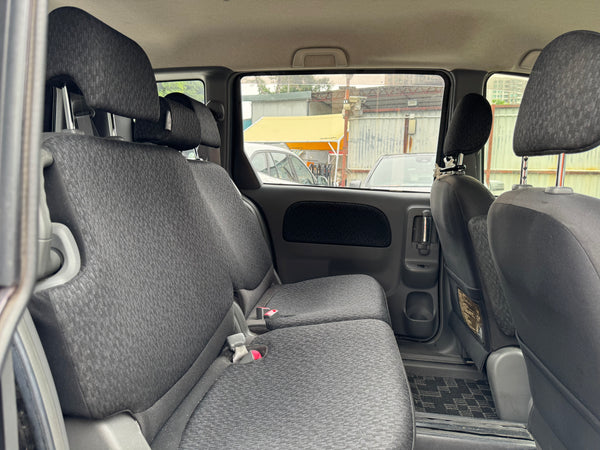 2012年 Toyota Sienta Dice