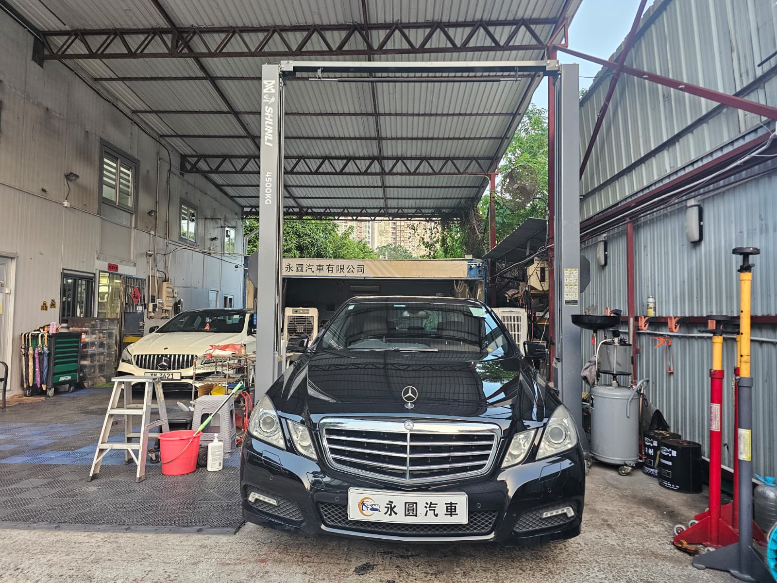 2009 Mercedes-benz E300