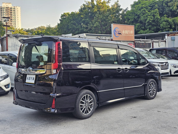 2014 Toyota Noah Deluxe
