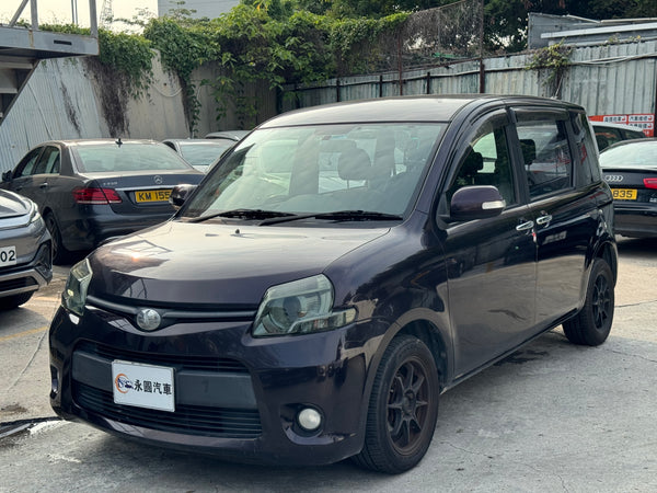 2012年 Toyota Sienta Dice