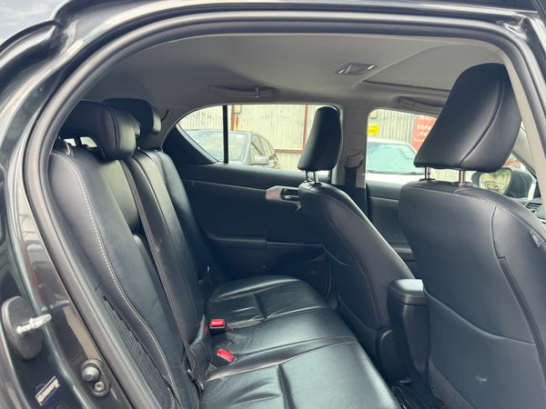 2011年Lexus Ct200h