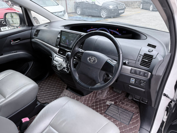 Toyota Previa 2014 white