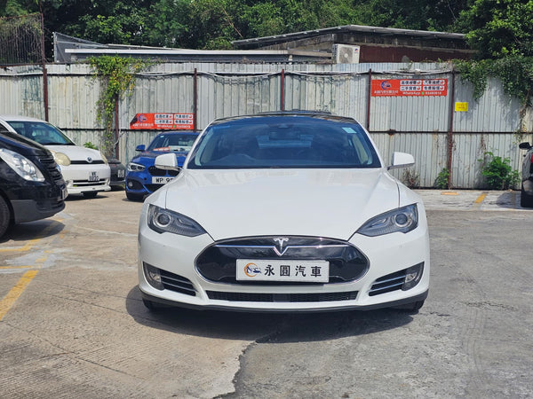 2015 TESLA model S 60