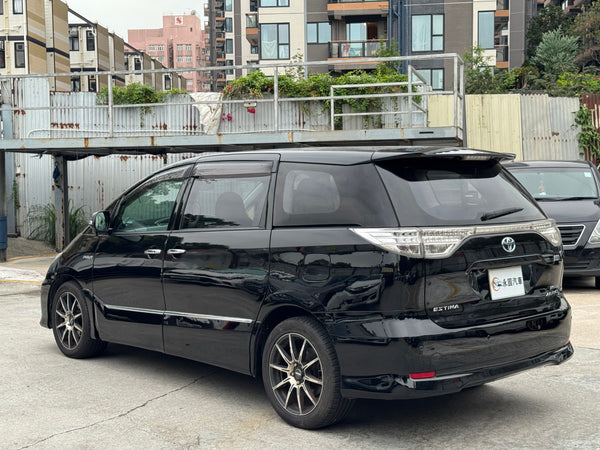 2012 Toyota Estima hybrid
