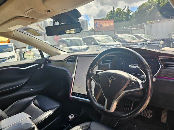 2015 TESLA model S 60