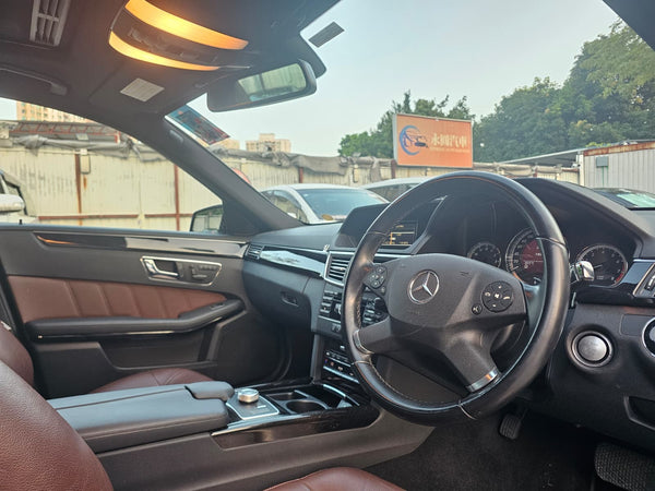 2009 Mercedes-benz E300