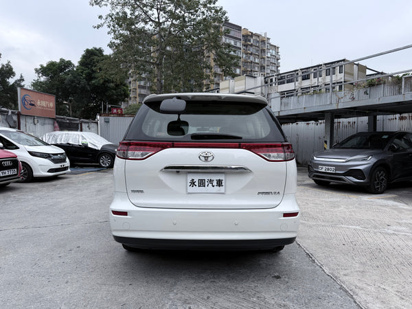 Toyota Previa 2014 white