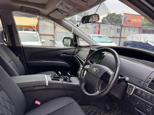 2012 Toyota Estima hybrid