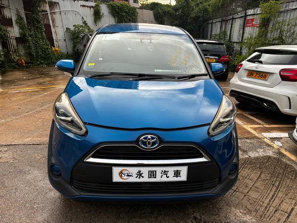 2016 Sienta hybrid