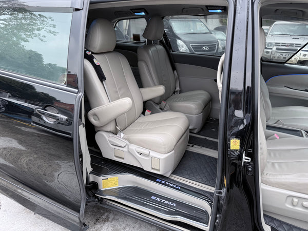 Toyota Previa 2011 black