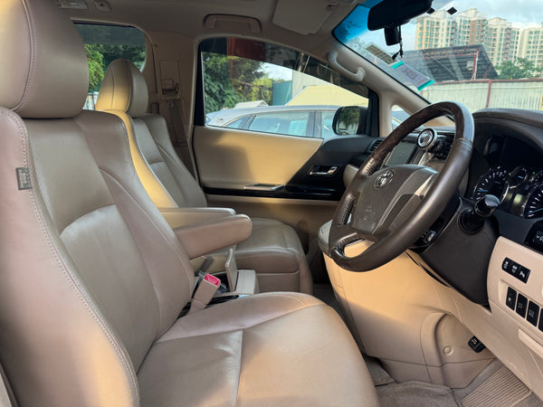 2012 Toyota Alphard