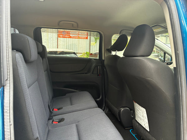2016 Sienta hybrid