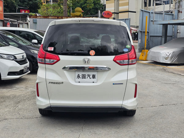 2016 Honda freed hybird GB7