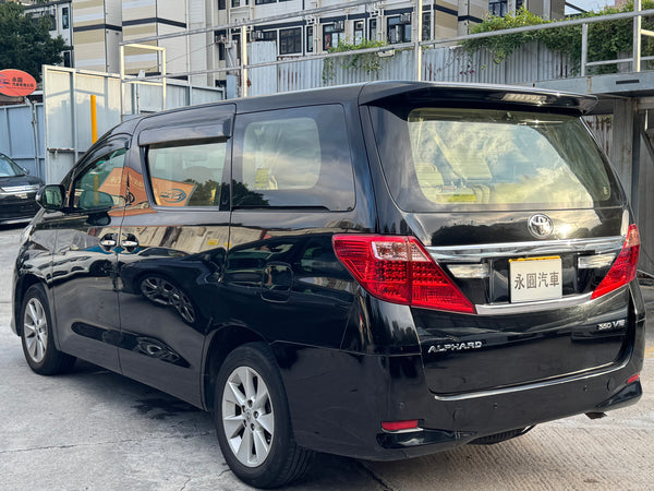 2012 Toyota Alphard