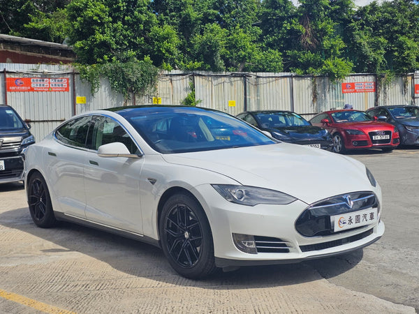 2015 TESLA model S 60