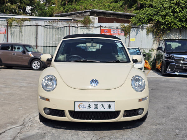 VW Beetle 2.0 Cab