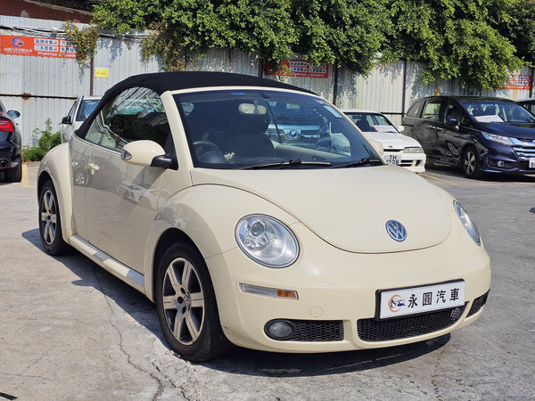 VW Beetle 2.0 Cab