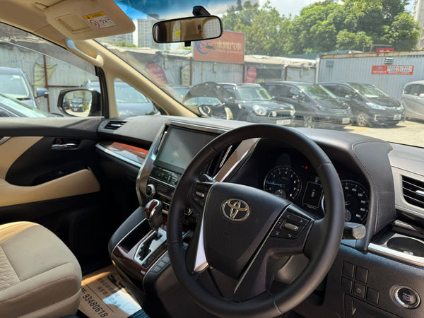 Toyota Vellfire 2.5 2015