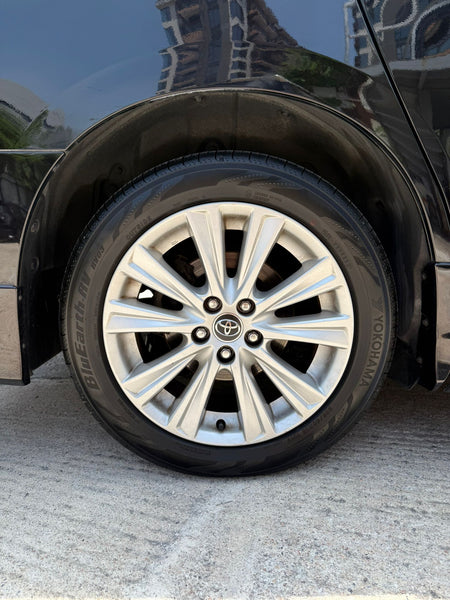 Toyota Vellfire 2.5 2015