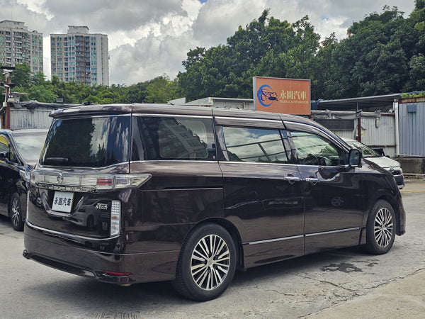 Nissan Elegrand 2014