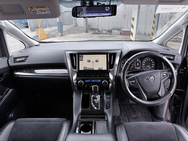 Toyota Vellfire hybrid 2.5