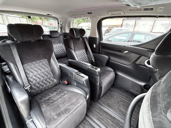 Toyota Vellfire hybrid 2.5