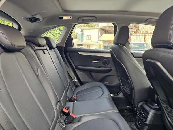 2015 BMW 220ia