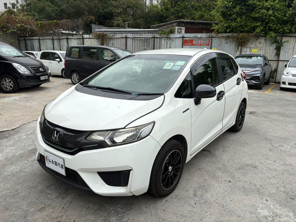 Honda Fit Hybrid 2015