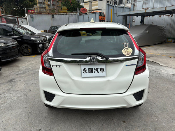 Honda Fit Hybrid 2015