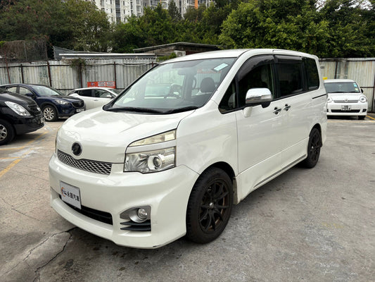 2012 Toyota Voxy