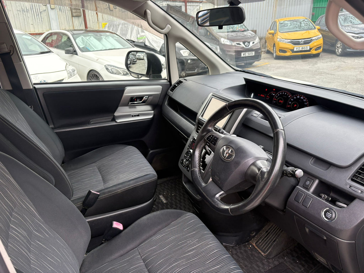 2012 Toyota Voxy