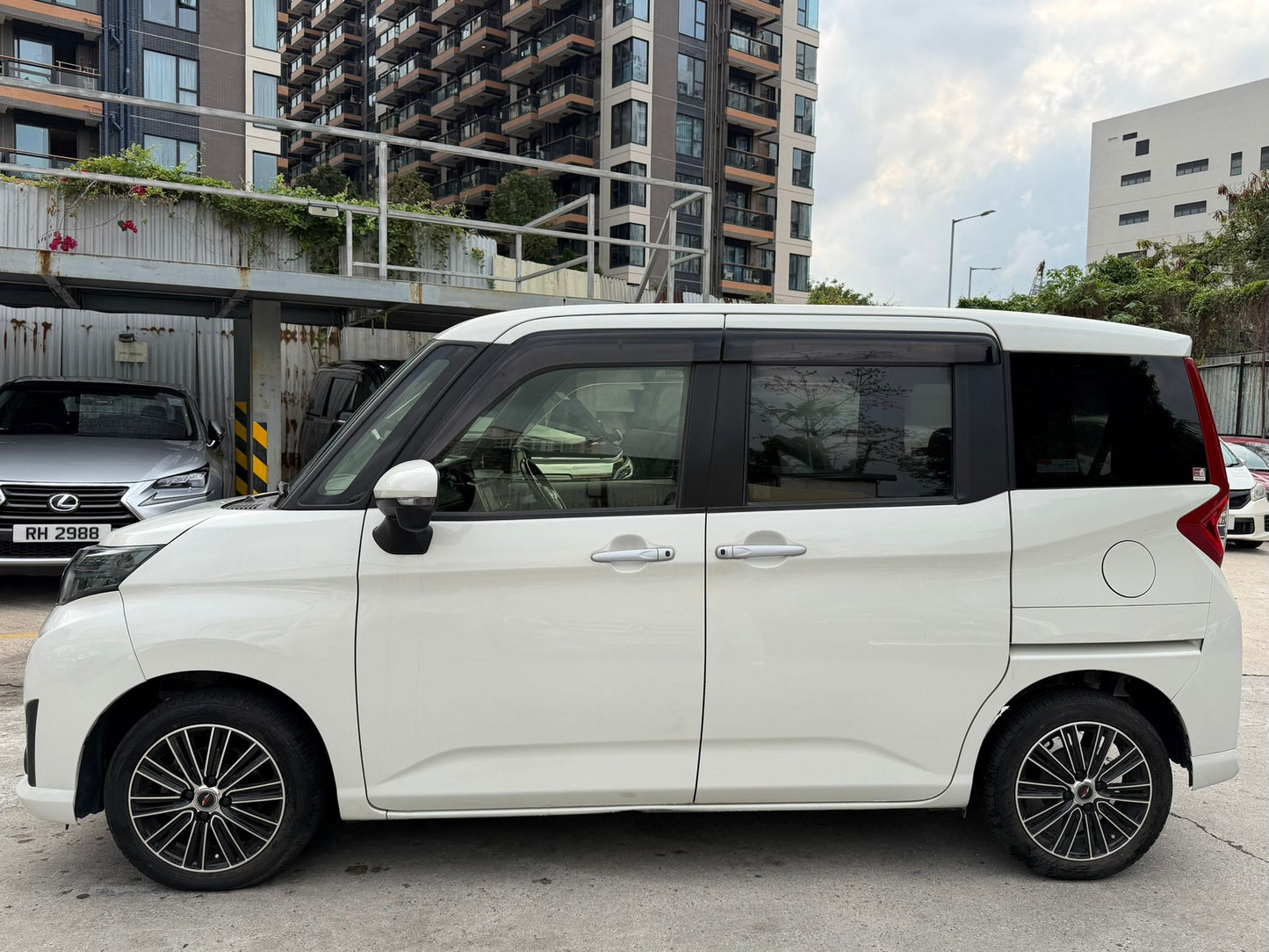 Toyota Roomy 2018