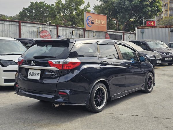 2015 Honda Shuttle Hybrid
